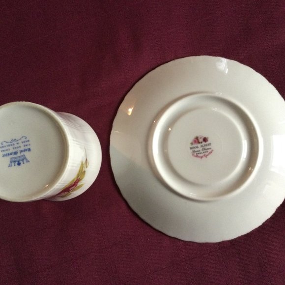 Royal Albert saucer plate Royal Minster cup fine bone china made in England - Picture 11 of 11